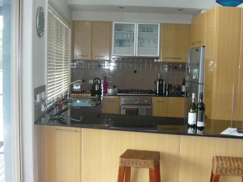 2/11 Binalong Street, Dalmeny NSW 2546