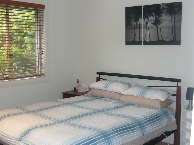2/11 Binalong Street, Dalmeny NSW 2546