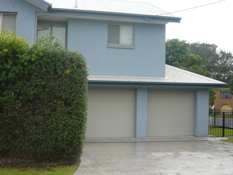 2/11 Binalong Street, Dalmeny NSW 2546