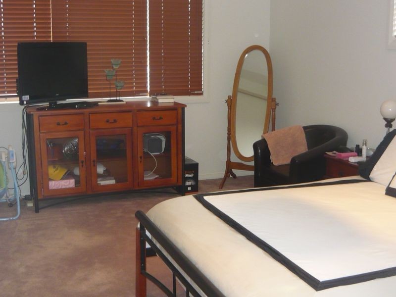 2/11 Binalong Street, Dalmeny NSW 2546