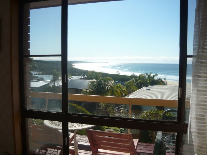 24 John Reilly Street, Dalmeny NSW 2546