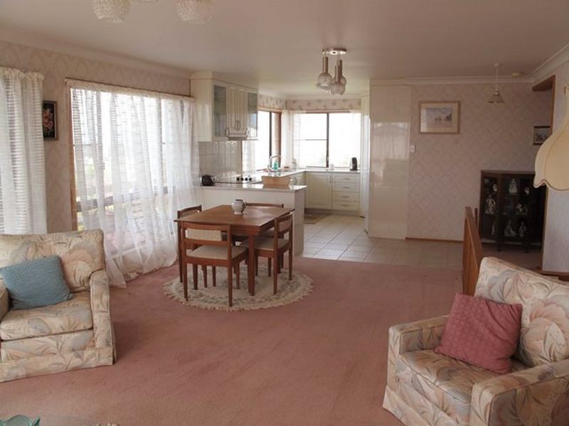 24 John Reilly Street, Dalmeny NSW 2546