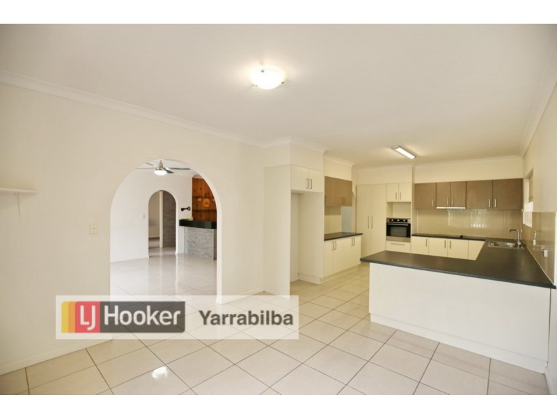 4 Vinca Street, Hillcrest QLD 4118