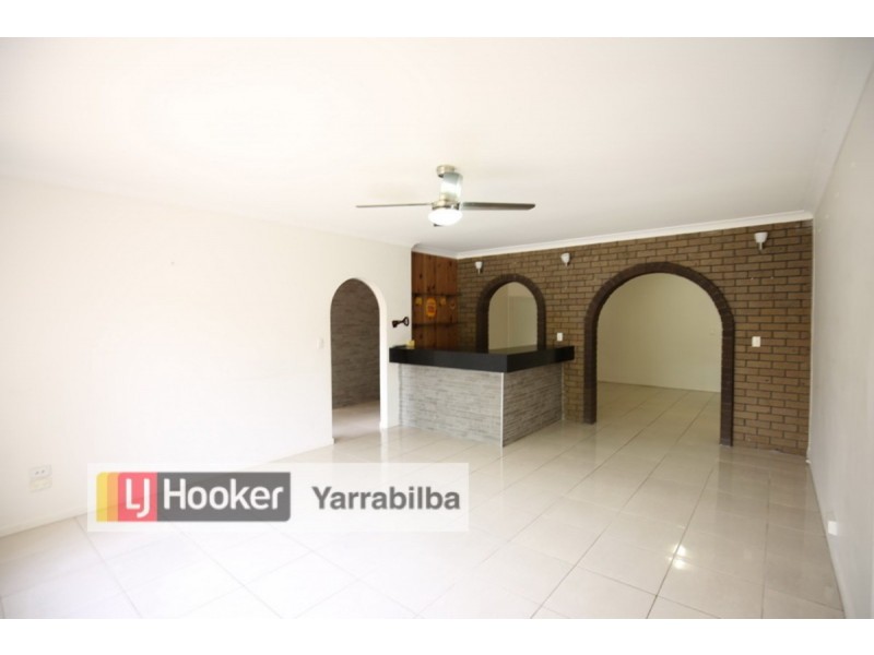 4 Vinca Street, Hillcrest QLD 4118