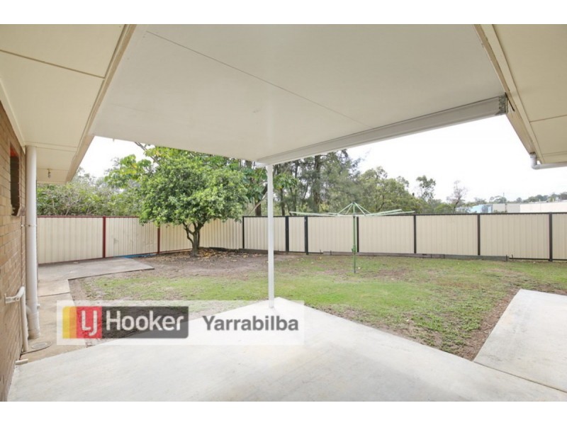 4 Vinca Street, Hillcrest QLD 4118