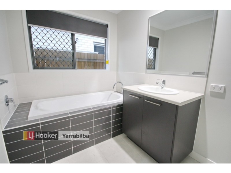 8 Cerulean Place, Yarrabilba QLD 4207