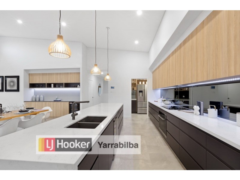 8 Bonello Circuit, Jimboomba QLD 4280