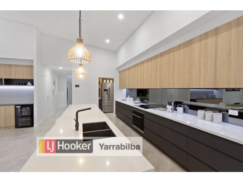 8 Bonello Circuit, Jimboomba QLD 4280