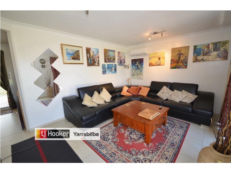 31-33 White Place, Kooralbyn QLD 4285