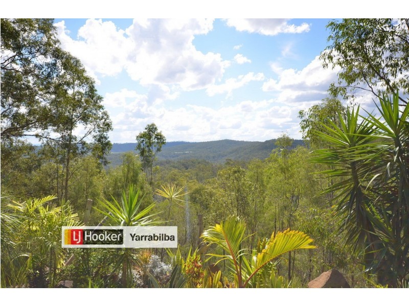 31-33 White Place, Kooralbyn QLD 4285