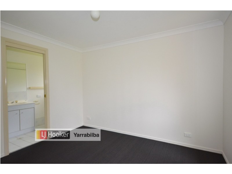 33 – 35 Scarvell Place, Kooralbyn QLD 4285
