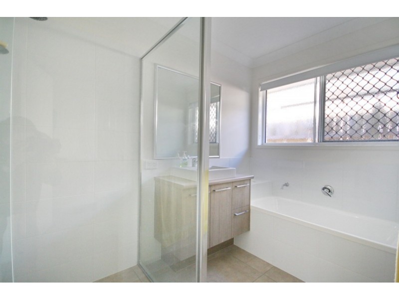6 Sunstone Court, Logan Reserve QLD 4133