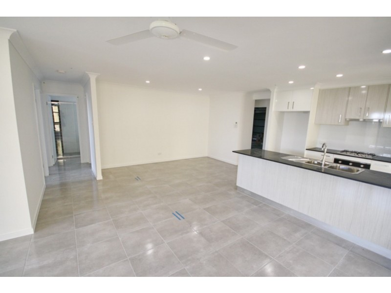 42 Rosewood Circuit, Yarrabilba QLD 4207