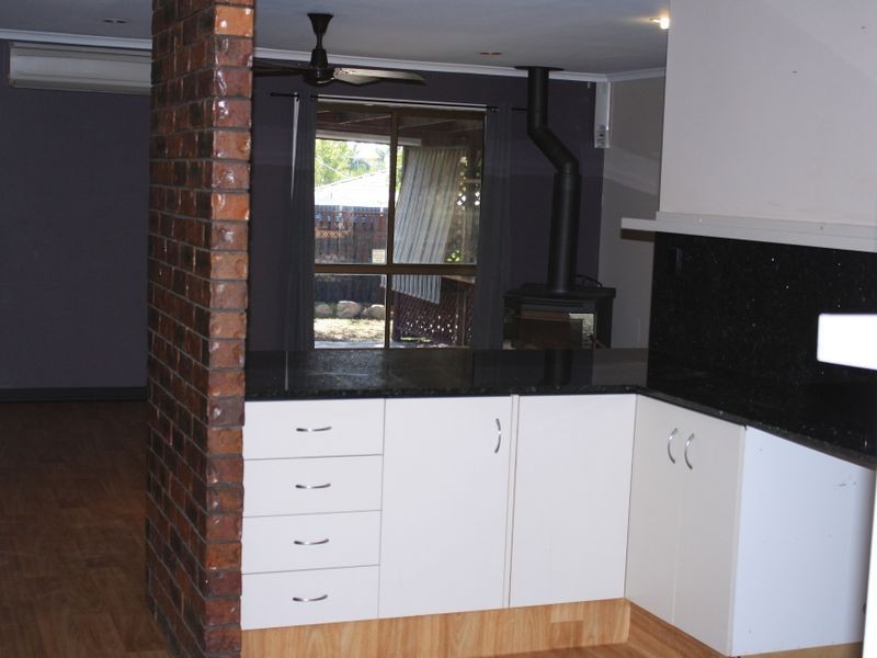 696 Browns Plains Road, Marsden QLD 4132