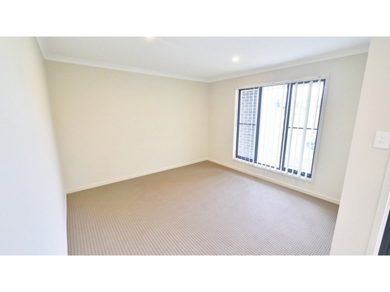 1 Napa Circuit, Holmview QLD 4207