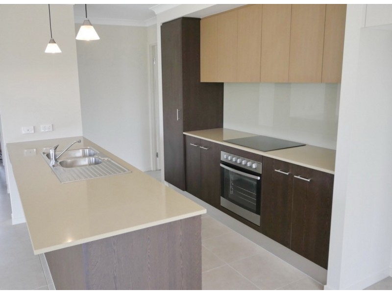 1 Napa Circuit, Holmview QLD 4207