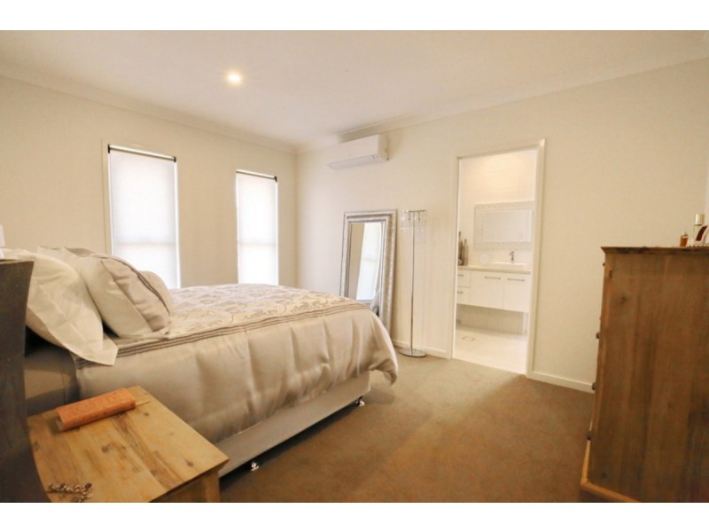 13 Sigwell Street, Yarrabilba QLD 4207