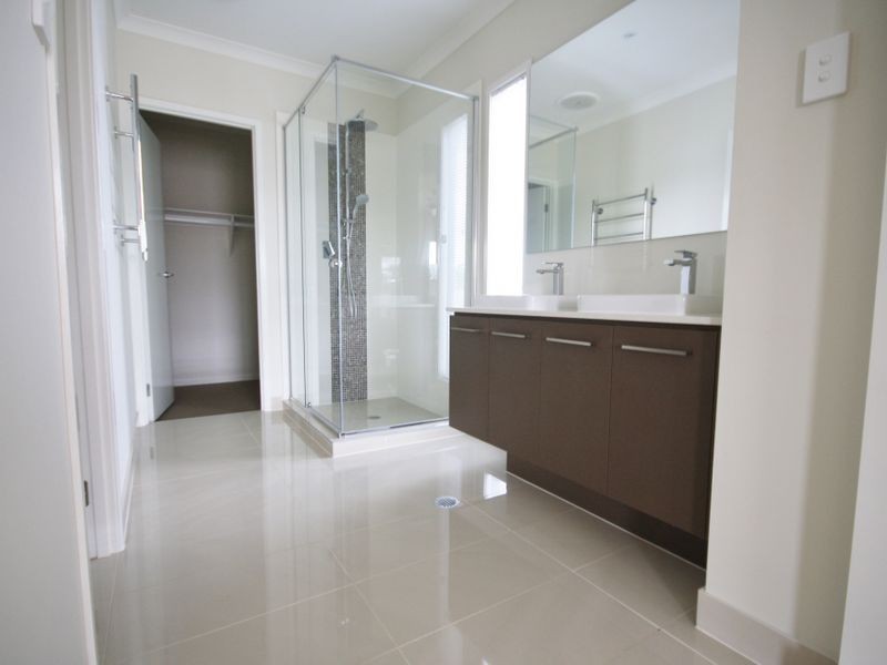12 Peak Lane, Yarrabilba QLD 4207