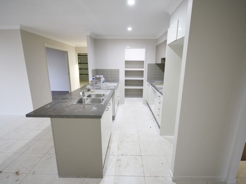 61 Treeline Circuit, Yarrabilba QLD 4207