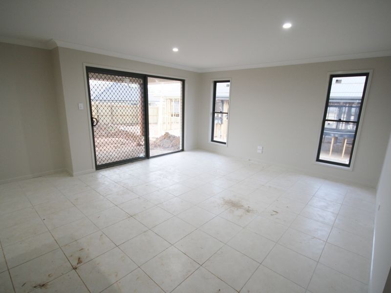 61 Treeline Circuit, Yarrabilba QLD 4207