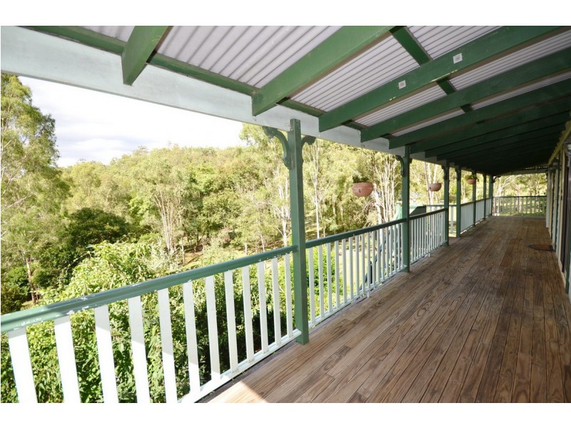 29 Smales Close, Kooralbyn QLD 4285