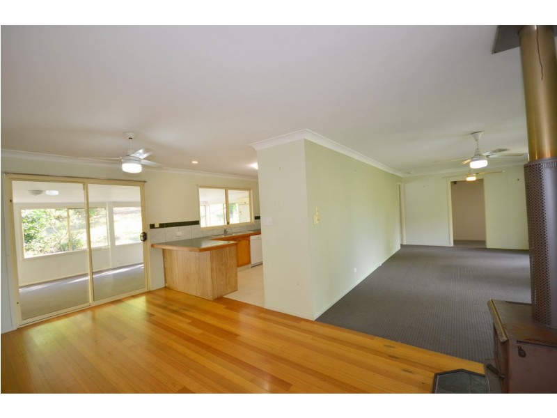 29 Smales Close, Kooralbyn QLD 4285