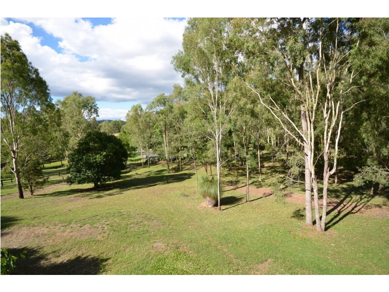 29 Smales Close, Kooralbyn QLD 4285