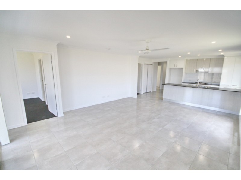 14 Buxton Avenue, Yarrabilba QLD 4207