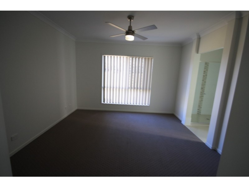 11 Tallwoods Circuit, Yarrabilba QLD 4207