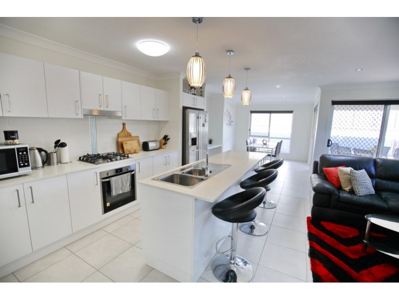 1 Sigwell Street, Yarrabilba QLD 4207