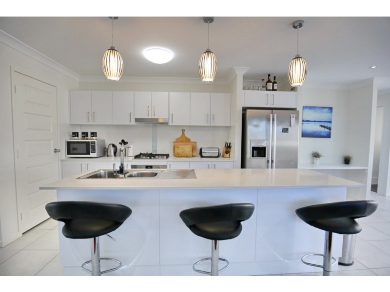 1 Sigwell Street, Yarrabilba QLD 4207