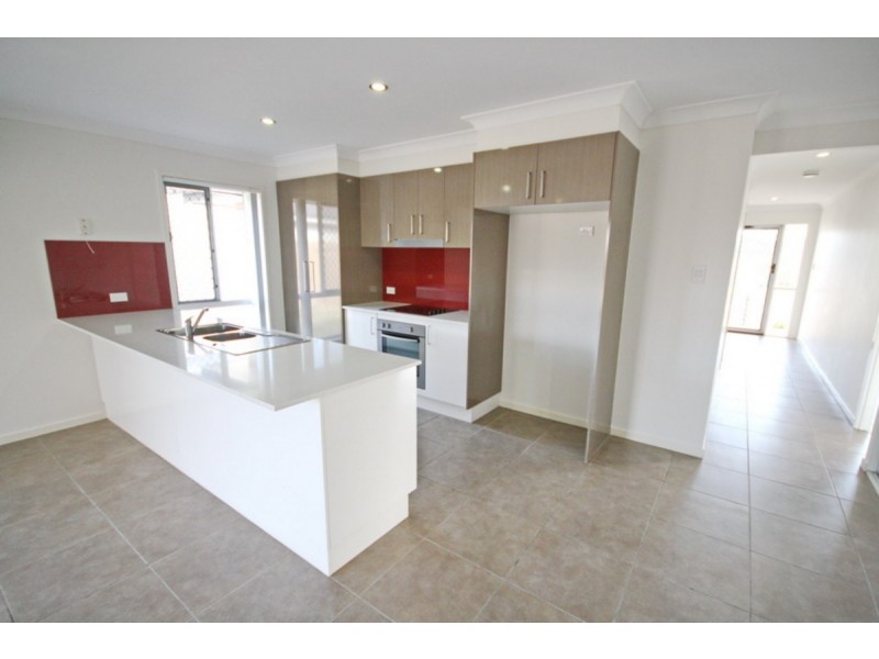 27 Treeline Circuit, Yarrabilba QLD 4207