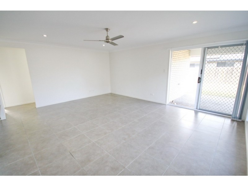 27 Treeline Circuit, Yarrabilba QLD 4207