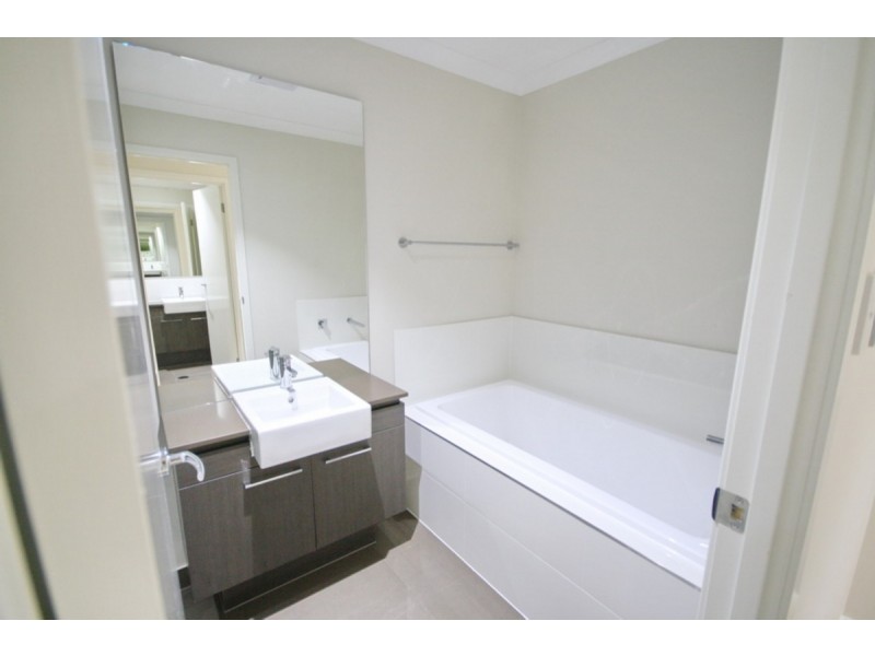 6 Daniels Lane, Yarrabilba QLD 4207