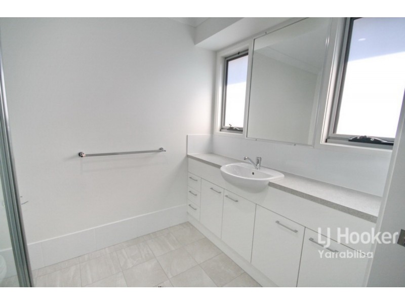 15 Dew Street, Yarrabilba QLD 4207