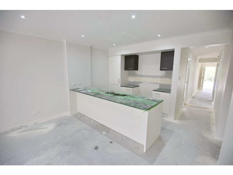 2 Tempera Place, Yarrabilba QLD 4207