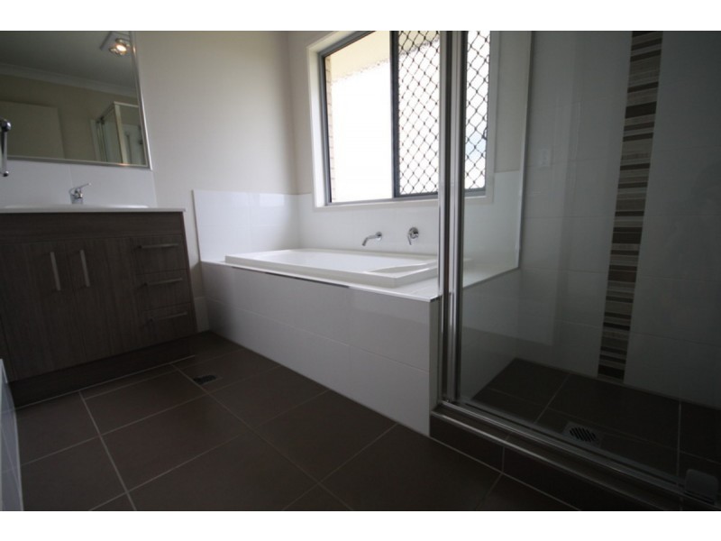 2 Potts Street, Logan Village QLD 4207