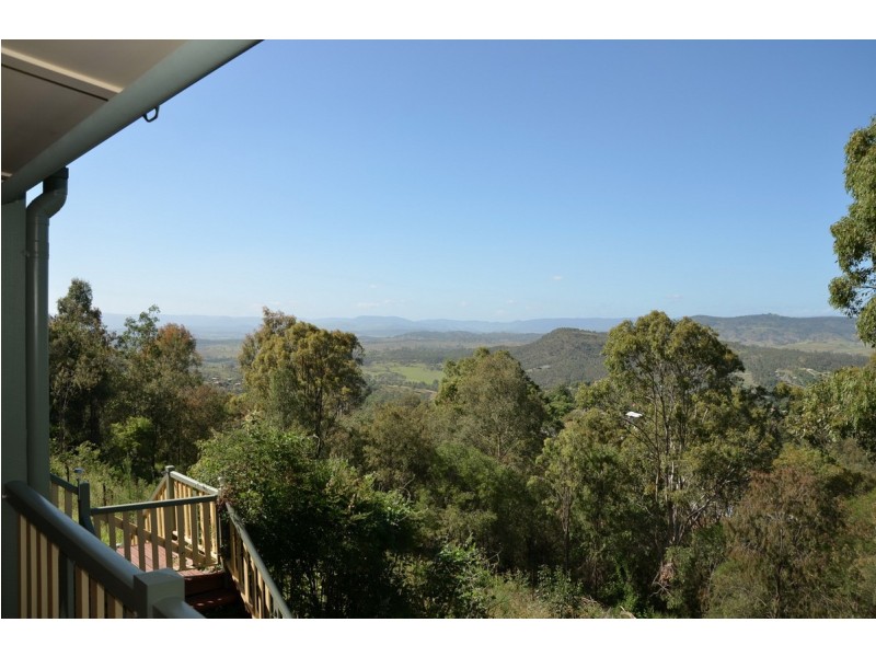 195 Haygarth Drive, Kooralbyn QLD 4285