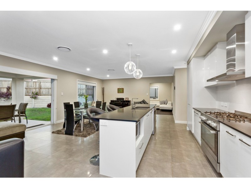 16 Bright Street, Yarrabilba QLD 4207