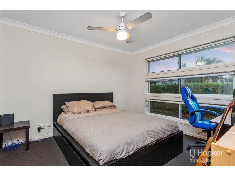 6 Babich Court, Holmview QLD 4207