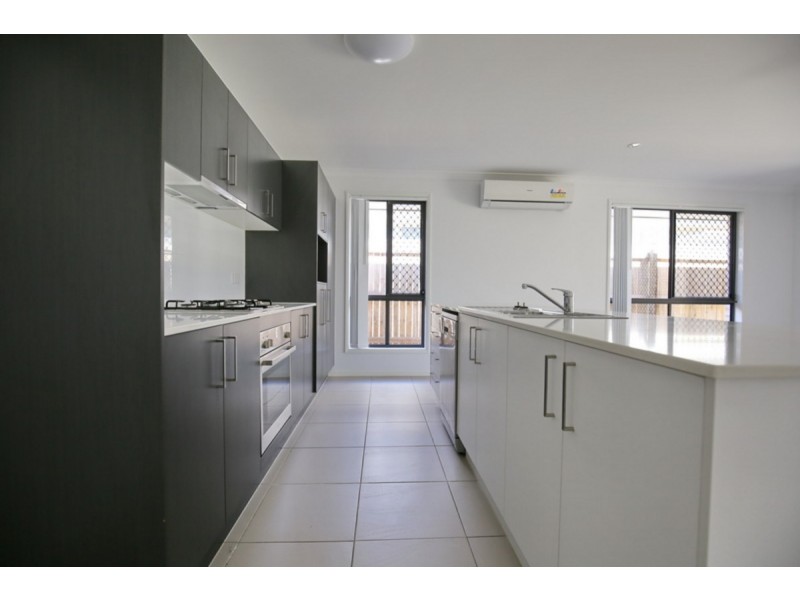 5 Seawest Street, Yarrabilba QLD 4207