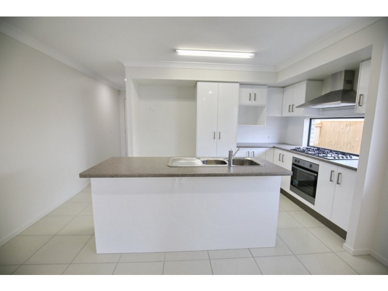 3 Foxx Court, Yarrabilba QLD 4207
