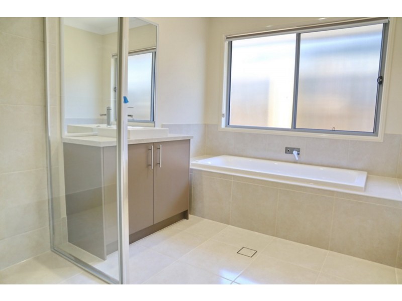 13 Strata Circuit, Yarrabilba QLD 4207