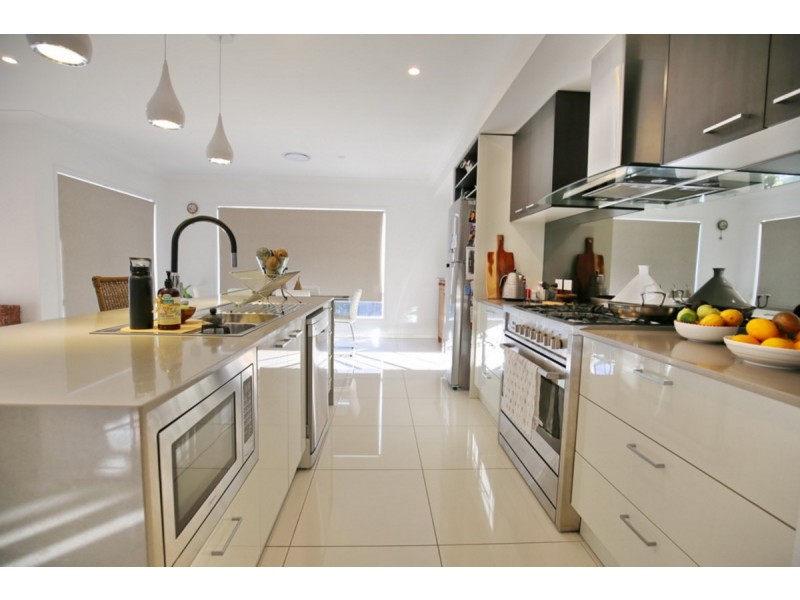 67 Summerview Avenue, Yarrabilba QLD 4207
