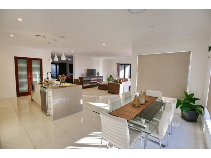 67 Summerview Avenue, Yarrabilba QLD 4207
