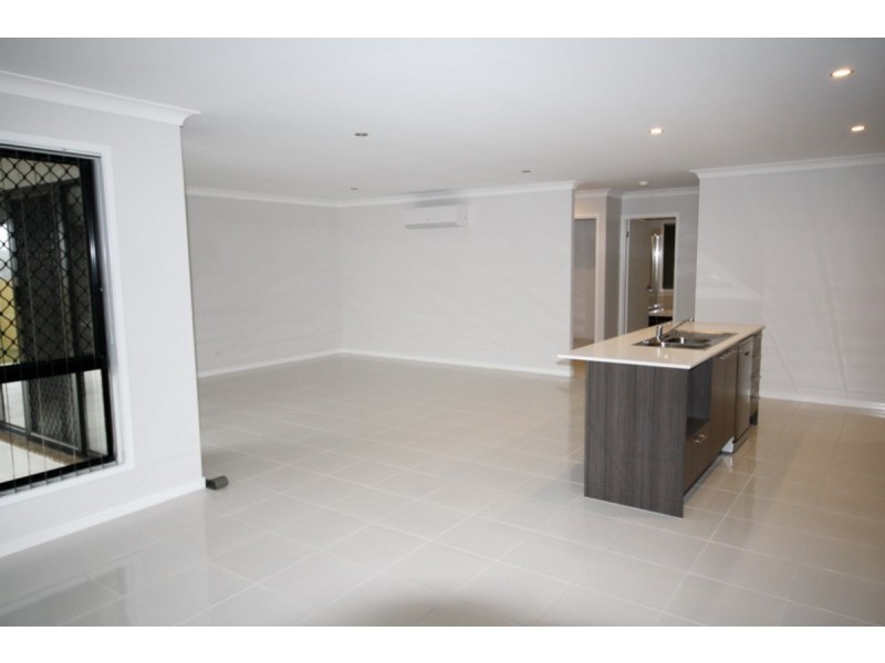 11 Howard Street, Yarrabilba QLD 4207