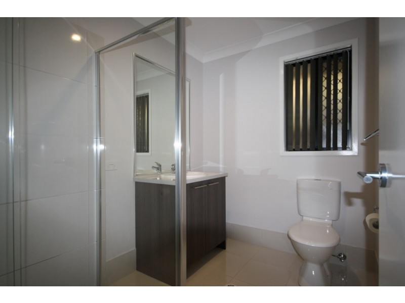 11 Howard Street, Yarrabilba QLD 4207