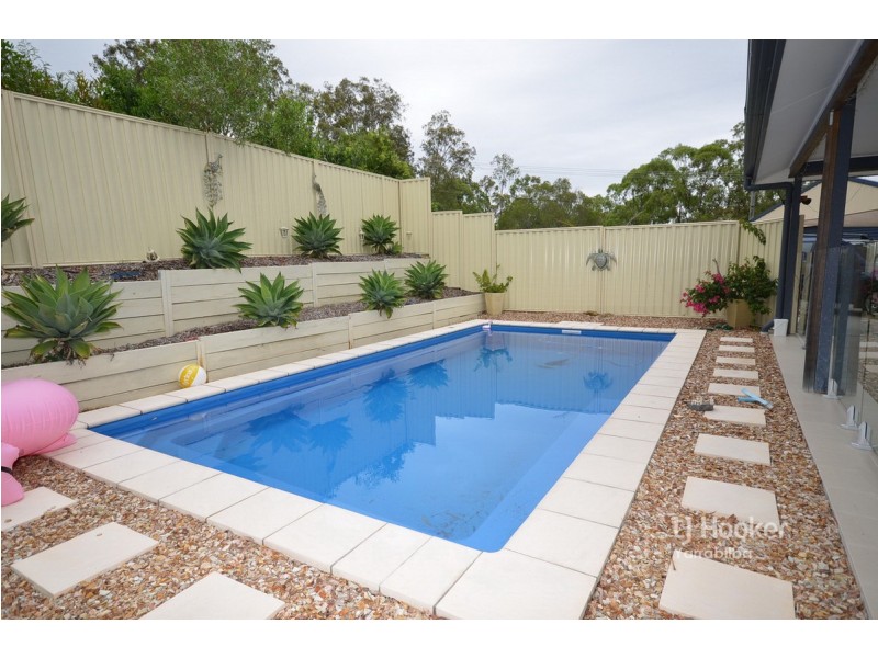 53 White Place, Kooralbyn QLD 4285