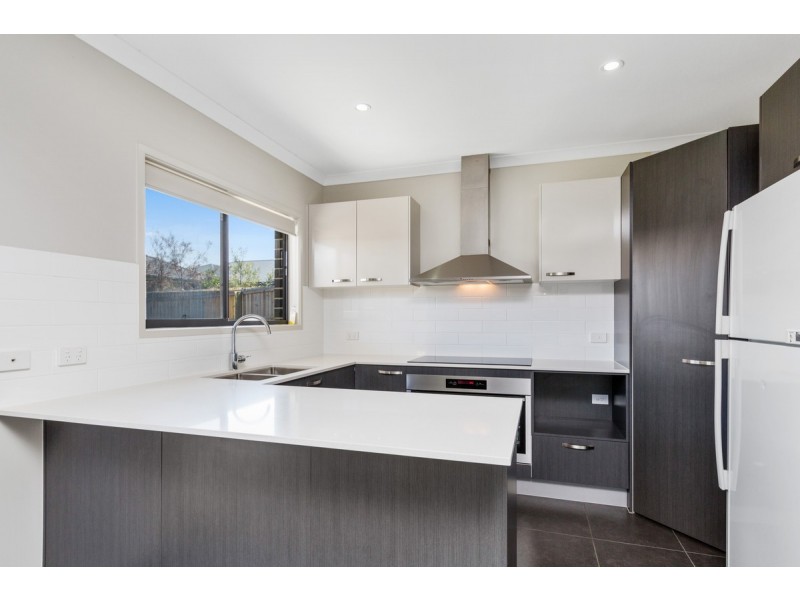 31 Seawest Street, Yarrabilba QLD 4207