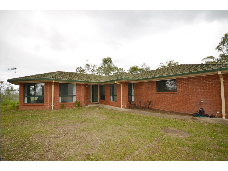 11 Charles Close, Kooralbyn QLD 4285